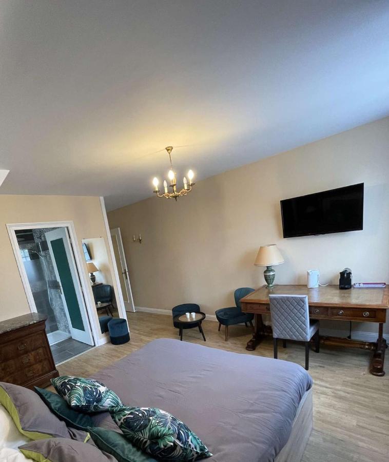 Domaine D'Aveluy Bed and Breakfast Esterno foto